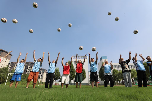 卡什：夏窗我收到好几份报价，但我就想留在维拉，我喜欢这里