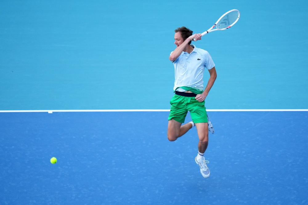 杜普兰蒂斯、特博戈两名巴黎奥运会金牌得主为摩纳哥vs巴黎开球